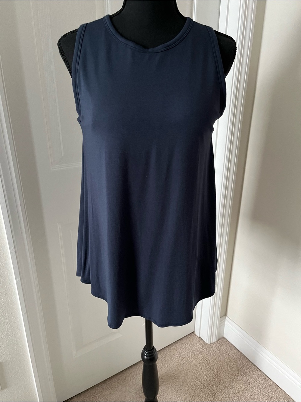 SheBird Freedom Racerback Tank Top Built-In Bra Navy Blue, size 5, 36DD, 38C/D